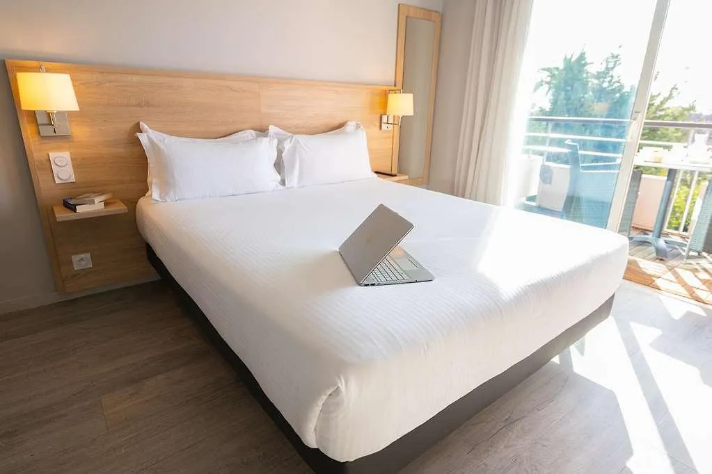 Zenitude Hotel-Residences Le Cannet
