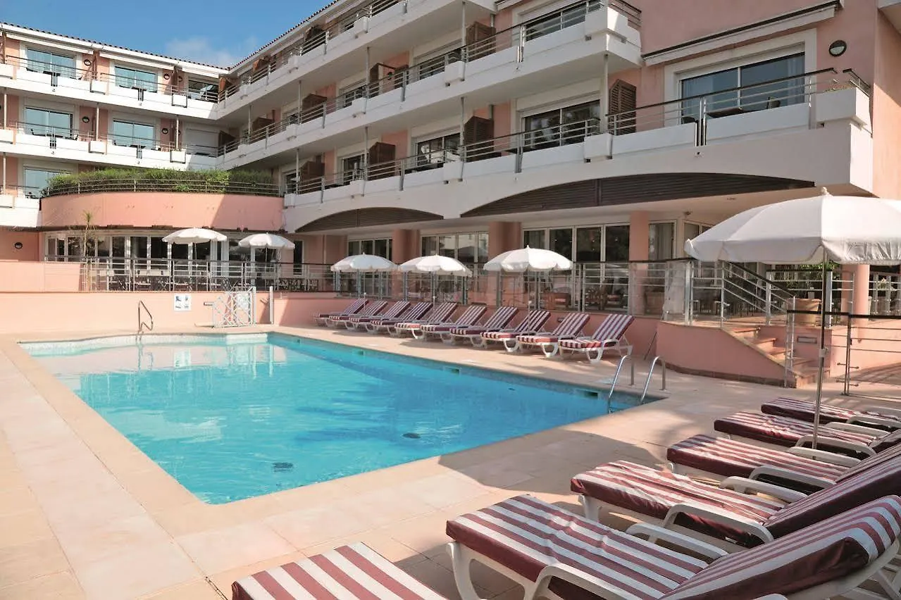 Zenitude Hotel-Residences Le Cannet 4*,