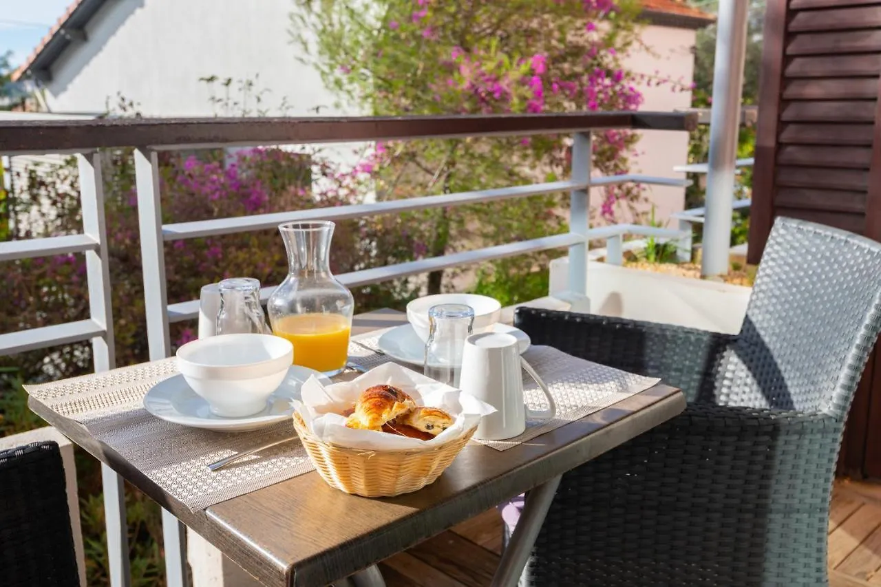 Zenitude Hotel-Residences Le Cannet 4*,